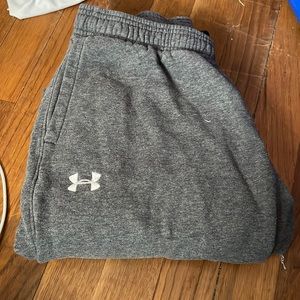 Brand- under armor boys size Large